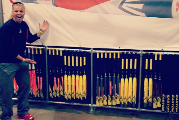 Resenha do Easton FS1 Fastpitch 2014 | Explosão do passado
